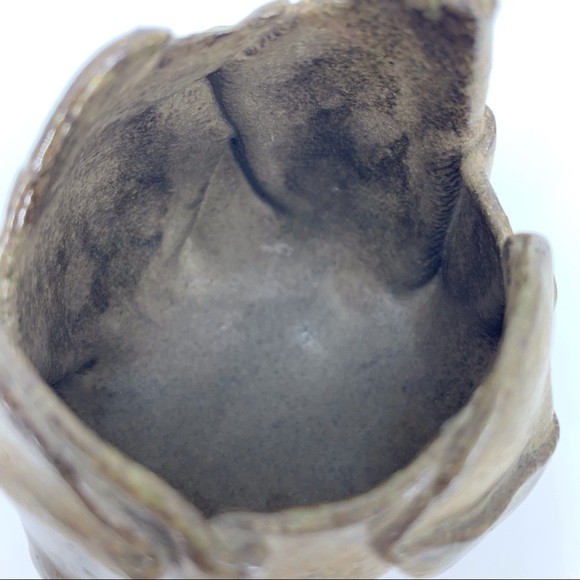 Handmade Small Flower Shaped Pottery Vase - Picture 10 of 14